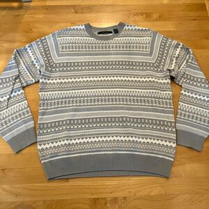 Perry Ellis Grey and light blue patterned sweater